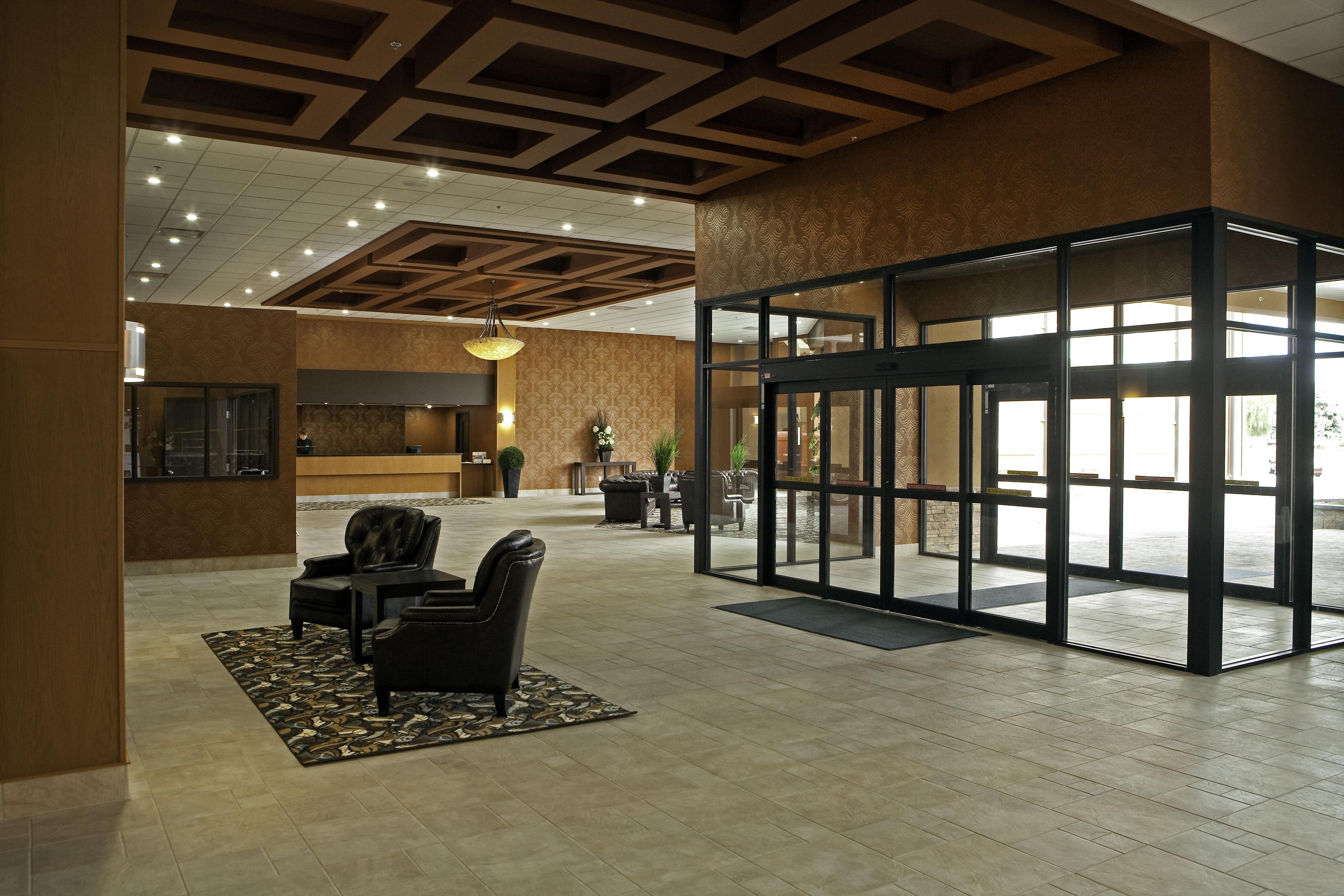 Hotel Coast & Conference Centre 3*