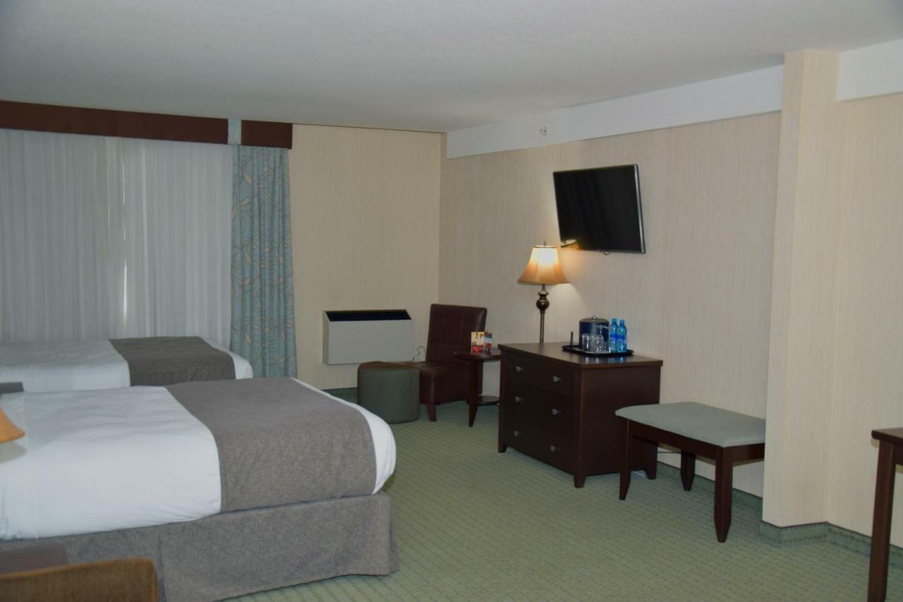 Hotel Coast & Conference Centre